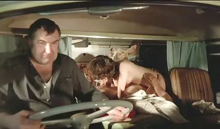 Lesbianas parodias en español xxx se comprometen a acariciar excelente sexo mutuo