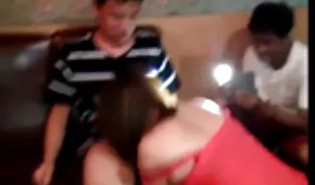 Masturbación con la mano en un vestido de malla peliculas xxx completas en hd