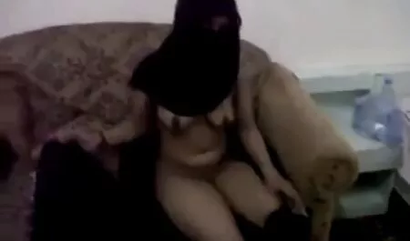 Películas parodias xxx en español eróticas Corto chica desnuda divertido