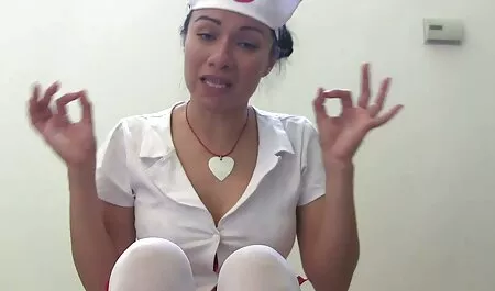 El parodias porno en castellano chico y su novia se posó delante de la webcam para los usuarios de runet