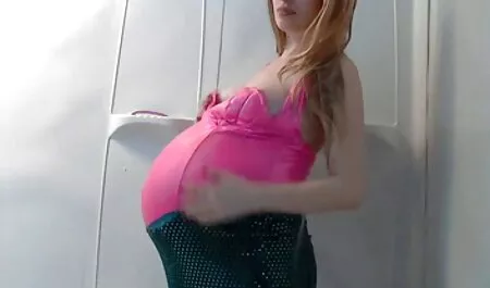 Sin quitarse el velo nekane español xxx de sus caras, los dos amigos no son jóvenes con la pasión de fumar