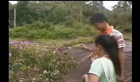 Eva Angelina es un lujo le da una mamada xxx en hd español a su afortunado amigo