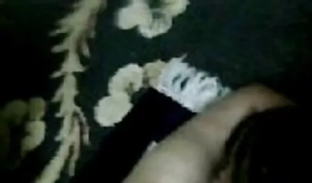 Lesbianas bronceado lamiéndose el coño mojado de los demás peliculas xxx traducidas al español