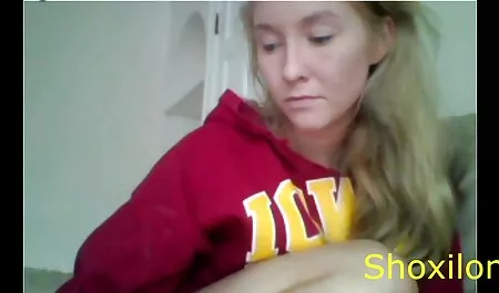 Catlin en la máscara ver peliculas xxx en español gratis de desnudarse y mostrar su cuerpo