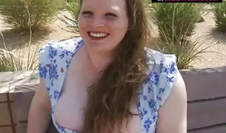 La morena abre de piernas y hace peliculas porno clasicas en castellano que la masturbación con los dedos