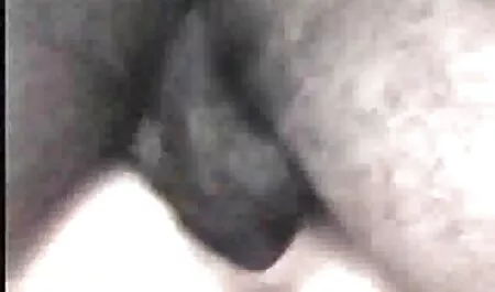 Jugosa chica peliculas de incesto completas de pelo rojo fijar las burlas con un pequeño vibrador