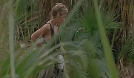 Flaco peliculas x enteras Angélica en leggings digitación su vagina apretada