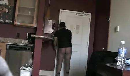 Ashley Gee españolas anal xxx descansando junto a la piscina