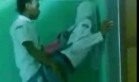 Ruso peliculas poeno online prostituta equitación la vecino member