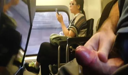 Chick le da una mamada a bizarre en una peluca xxx subtituladas rosa