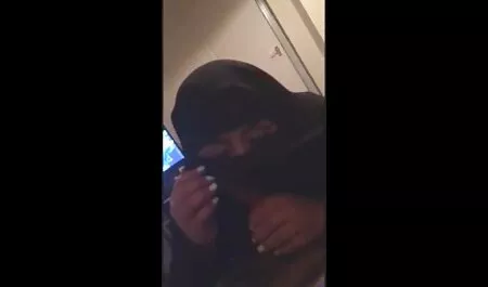 Echar un vistazo a una chica desnuda salir en una xxx hd en español cita