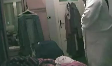 Experimentado esposa tomando marido la polla en su boca y chupado con xxx anime en español gusto