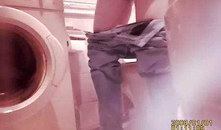 Monika relajado en la cama pelis español xxx