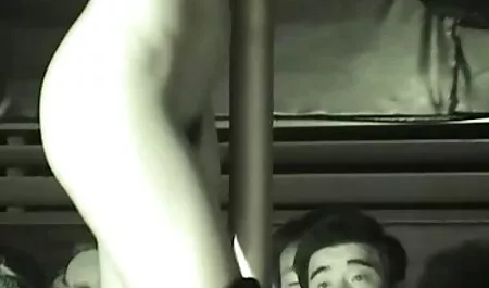 Lily morena le da una mamada en xxx hentai en español